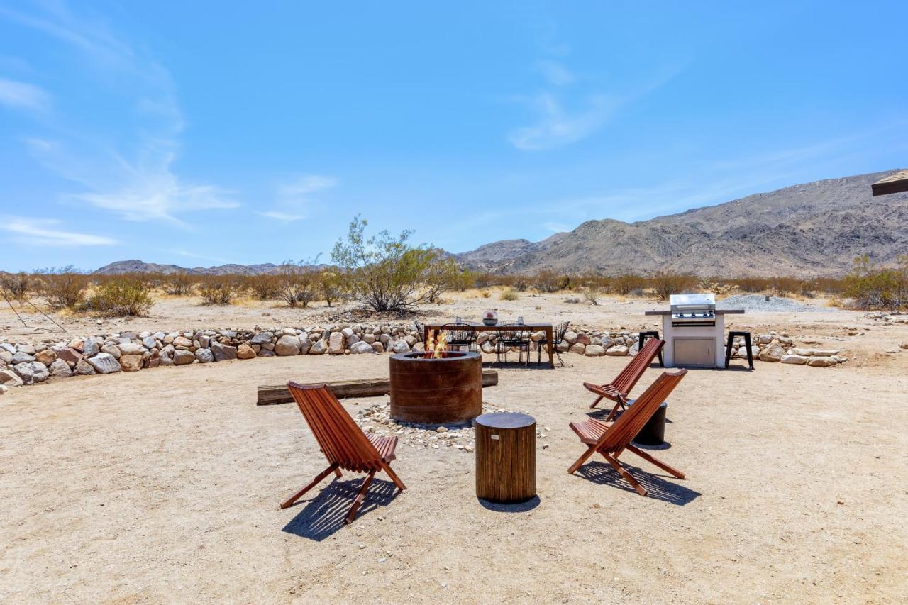 Villa 1 Minute To Joshua Tree National Park, Hot Tub, Stars, Private - The Wkndr Twentynine Palms Exterior foto