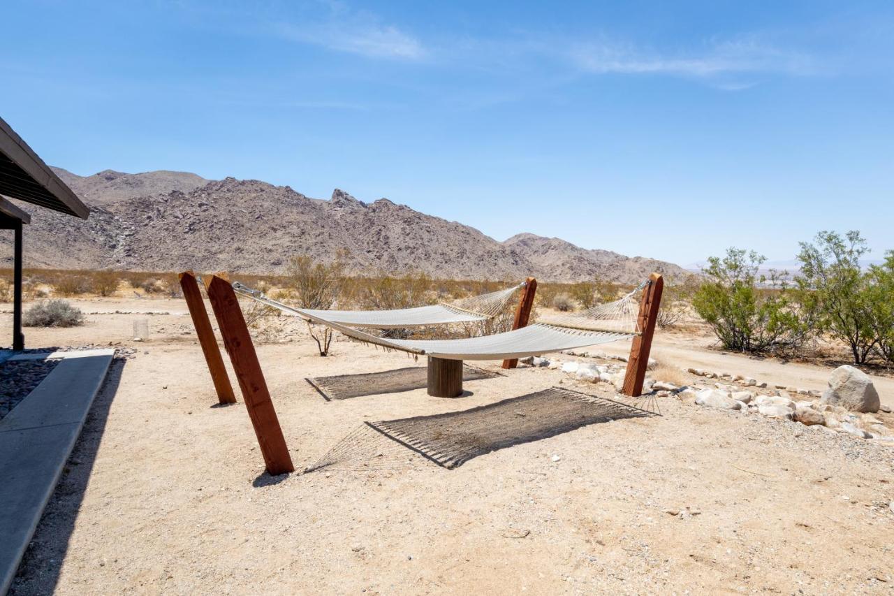 Villa 1 Minute To Joshua Tree National Park, Hot Tub, Stars, Private - The Wkndr Twentynine Palms Exterior foto