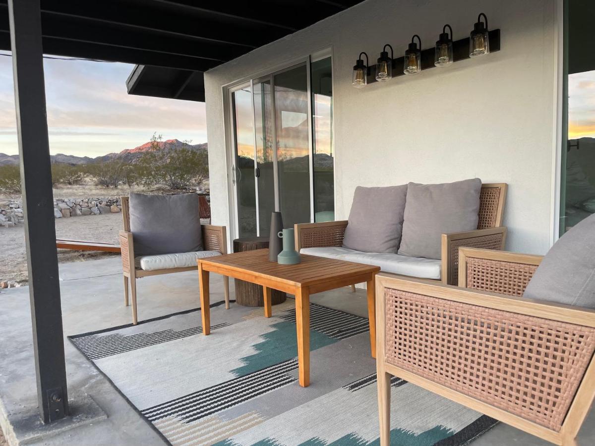 Villa 1 Minute To Joshua Tree National Park, Hot Tub, Stars, Private - The Wkndr Twentynine Palms Exterior foto