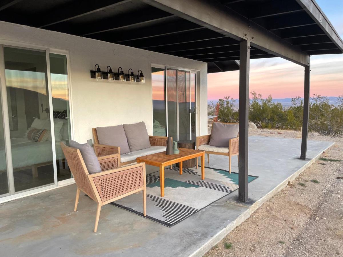 Villa 1 Minute To Joshua Tree National Park, Hot Tub, Stars, Private - The Wkndr Twentynine Palms Exterior foto